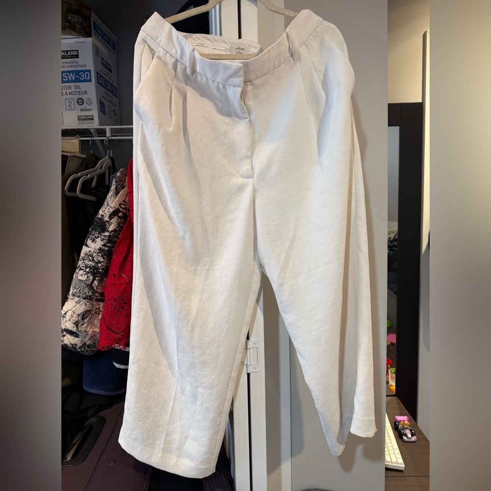 Aritzia Effortless Pants Cropped Light Birch size 16